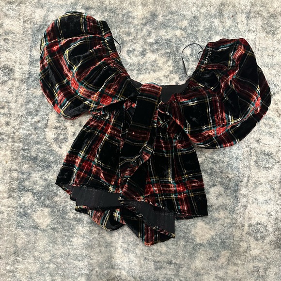 Top - Picture 2 of 2